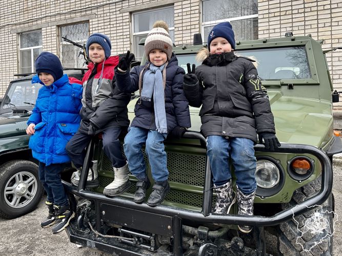 Большое патриотическое мероприятие для детей организовали волгоградские росгвардейцы
