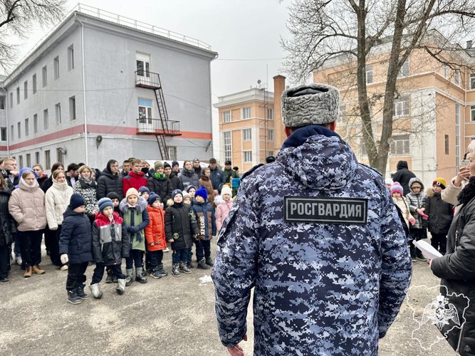 Большое патриотическое мероприятие для детей организовали волгоградские росгвардейцы
