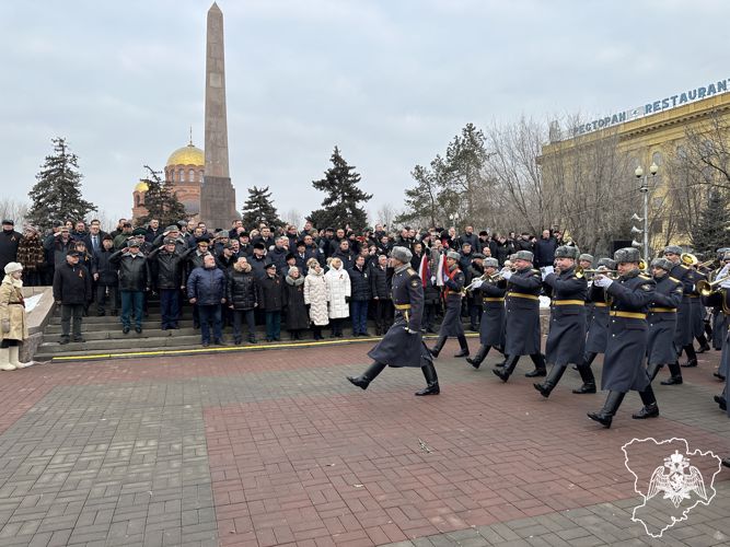 Начальник Управления Росгвардии по Волгоградской области почтил память защитников Сталинграда
