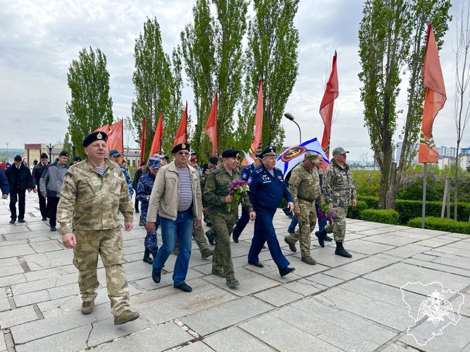 УЧАСТНИКОВ ВСЕРОССИЙСКОГО АВТОПРОБЕГА «ДОРОГА К ПОБЕДЕ» ВСТРЕТИЛИ РОСГВАРДЕЙЦЫ В ВОЛГОГРАДЕ