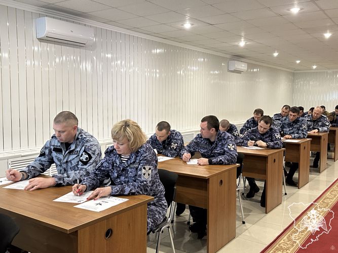 К международной акции «Диктант Победы» присоединились росгвардейцы в Волгограде