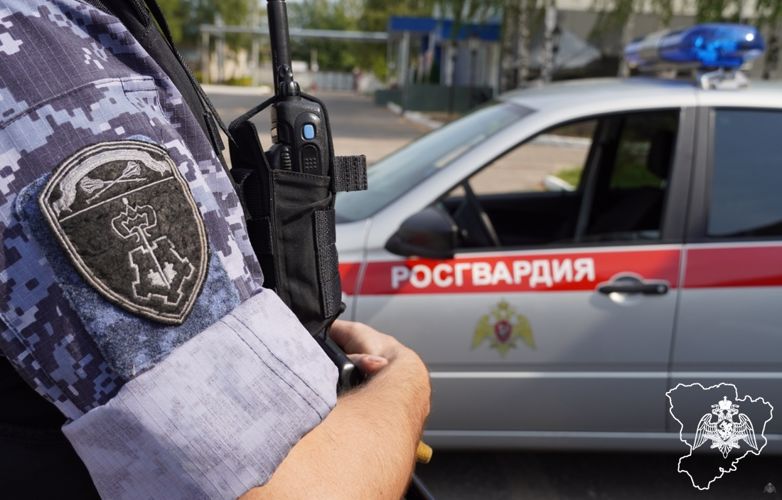 Росгвардейцы из Волгоградской области передали правонарушителей полицейским