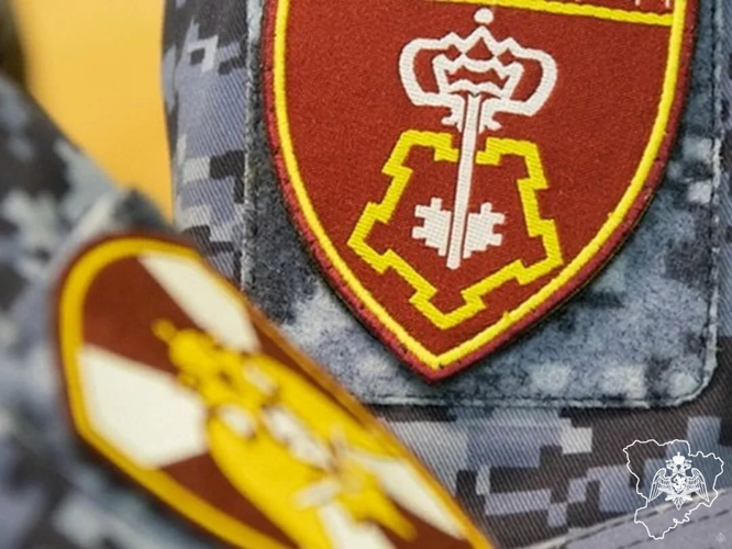 Росгвардейцы задержали подозреваемых в краже, а также правонарушителя, находившегося в федеральном розыске