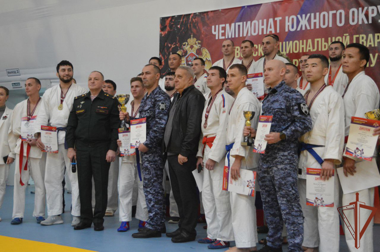 Росгвардейцы из Волгоградской области стали призерами чемпионата Южного округа Росгвардии по рукопашному бою