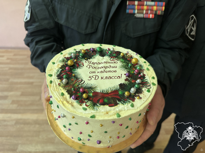 Дед Мороз специального назначения побывал в гостях у волжских кадет