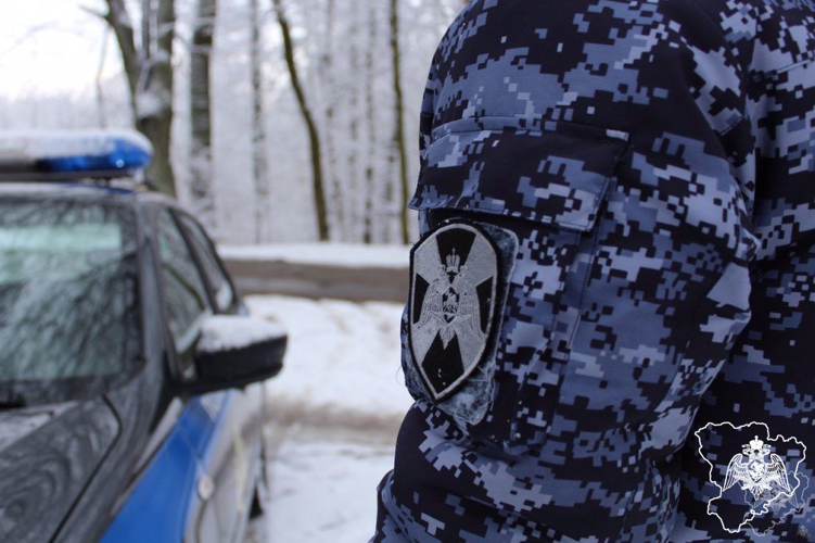 Устроившего поножовщину мужчину задержали волгоградские росгвардейцы 