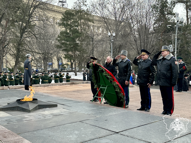 РОСГВАРДИЯ ПРИСОЕДИНИЛАСЬ К ПРАЗДНОВАНИЮ 81-Й ГОДОВЩИНЫ ПОБЕДЫ В СТАЛИНГРАДСКОЙ БИТВЕ