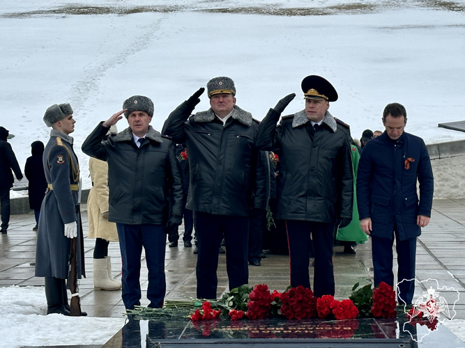 Представители Росгвардии в Волгограде отдали дань уважения подвигам защитников Сталинграда