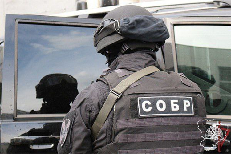 ПРИ СИЛОВОЙ ПОДДЕРЖКЕ СПЕЦНАЗА РОСГВАРДИИ В ВОЛГОГРАДСКОЙ ОБЛАСТИ ПРЕСЕЧЕНА НЕЗАКОННАЯ ДЕЯТЕЛЬНОСТЬ ПО СБЫТУ ФАЛЬСИФИЦИРОВАННОЙ АЛКОГОЛЬНОЙ ПРОДУКЦИИ