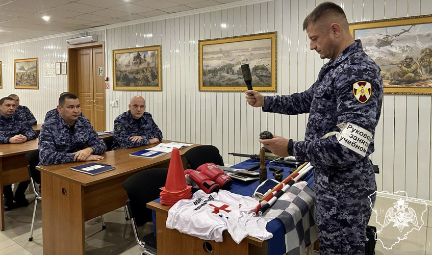 В ПОДРАЗДЕЛЕНИЯХ УПРАВЛЕНИЯ РОСГВАРДИИ СТАРТОВАЛ ЗИМНИЙ ПЕРИОД ПОДГОТОВКИ