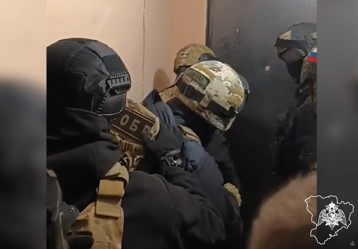 При силовой поддержке СОБР Росгвардии пресечена деятельность подпольной типографии в Волгограде