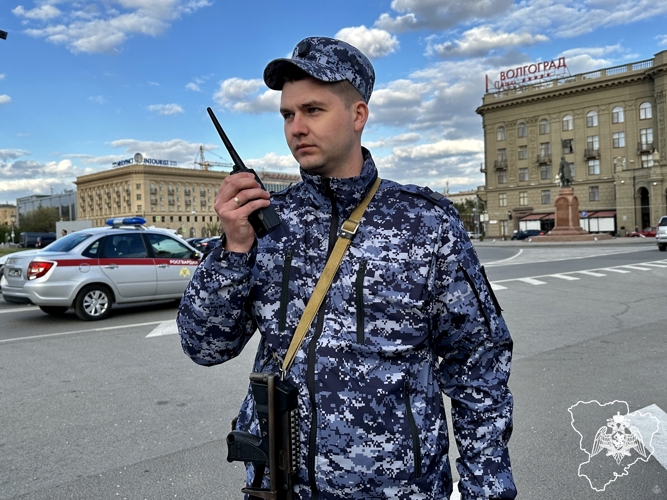 РОСГВАРДЕЙЦЫ ОБЕСПЕЧИЛИ БЕЗОПАСНОСТЬ ПРОВЕДЕНИЯ МЕЖДУНАРОДНОГО ФОРУМА «ВЕЛИКОЕ НАСЛЕДИЕ – ОБЩЕЕ БУДУЩЕЕ» В ВОЛГОГРАДЕ 