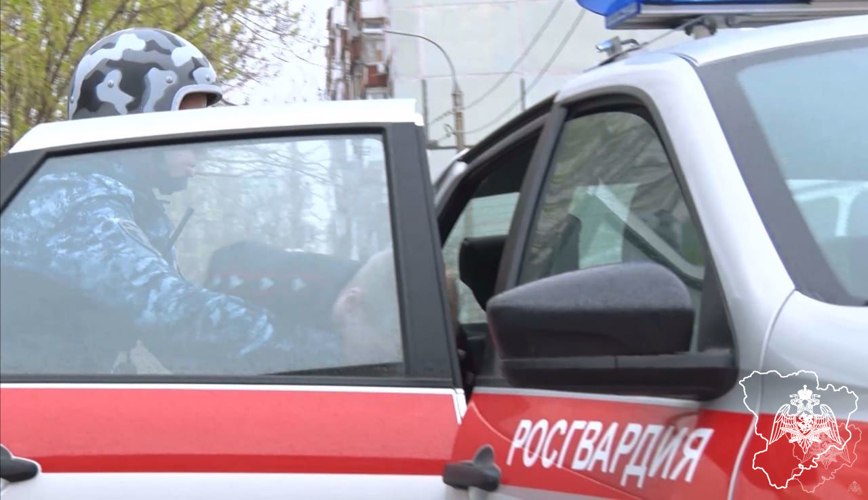Воров-рецидивистов и других правонарушителей задержали росгвардейцы Волгоградской области за прошедшую неделю