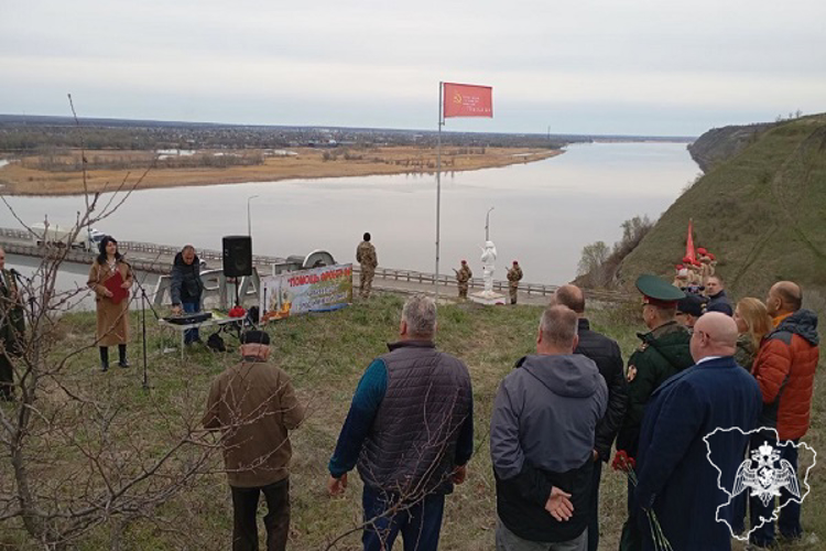 Росгвардейцы открыли памятник ветеранам СВО в Калаче-на-Дону