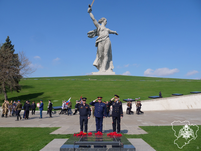 Росгвардейцы поприветствовали участников второго историко-патриотического сбора «Путь к Победе» на Волгоградской земле