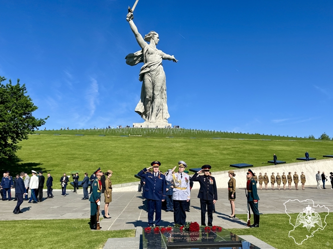 В Волгограде росгвардейцы приняли участие в праздничных мероприятиях и параде Победы