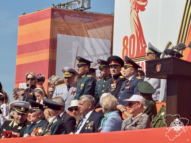 В Волгограде росгвардейцы приняли участие в праздничных мероприятиях и параде Победы