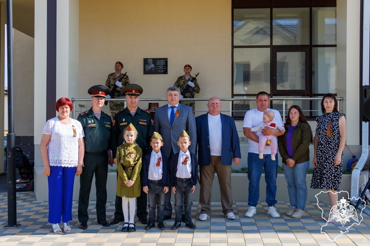 Памятную доску ветерану Великой Отечественной войны открыли в Калаче-на-Дону