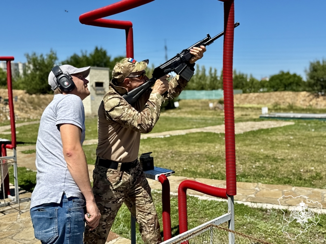 Многократный чемпион России по спортинг - компакту провел мастер — класс для сотрудников спецподразделений Росгвардии 