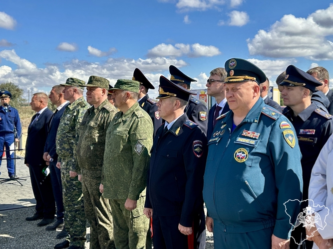 Росгвардейцы приняли участие в памятной церемонии открытия мемориала