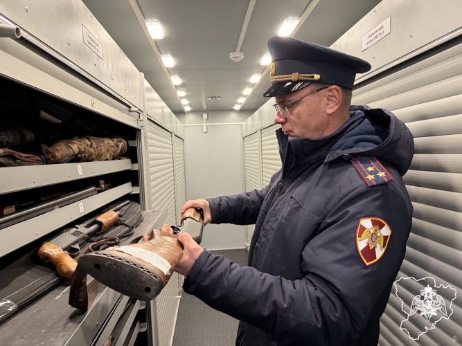 Волгоградские росгвардейцы утилизируют 600 единиц оружия