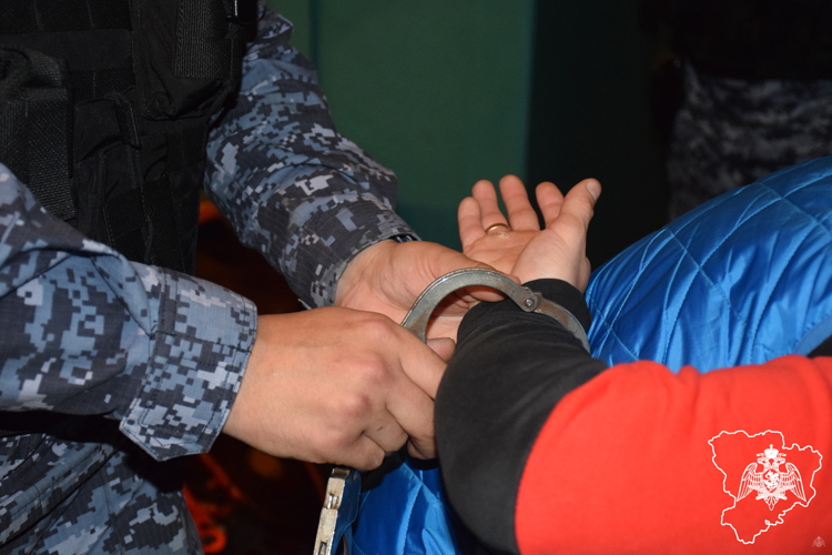 Более 390 раз сотрудники вневедомственной охраны Росгвардии выезжали по сигналу «тревога» на минувшей неделе 