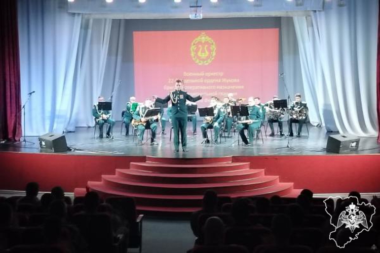 Оркестр Калачевской бригады Росгвардии провел концерт в Волгоградской области