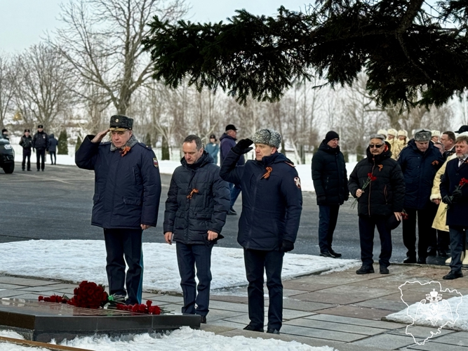 Представители Росгвардии в Волгограде отдали дань уважения подвигам защитников Сталинграда