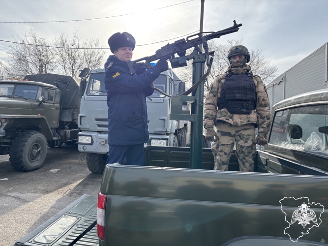 День открытых дверей провели росгвардейцы для кадет следственного комитета