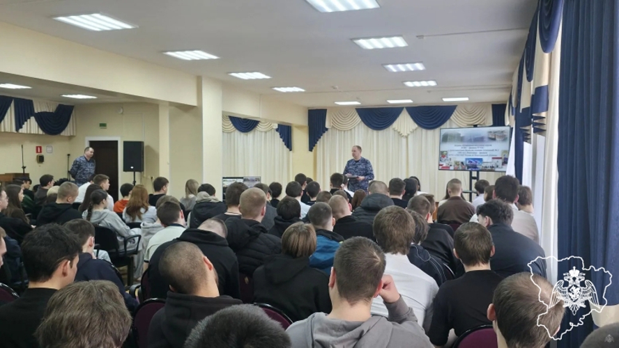 Росгвардейцы встретились со студентами учебных заведений Волгограда