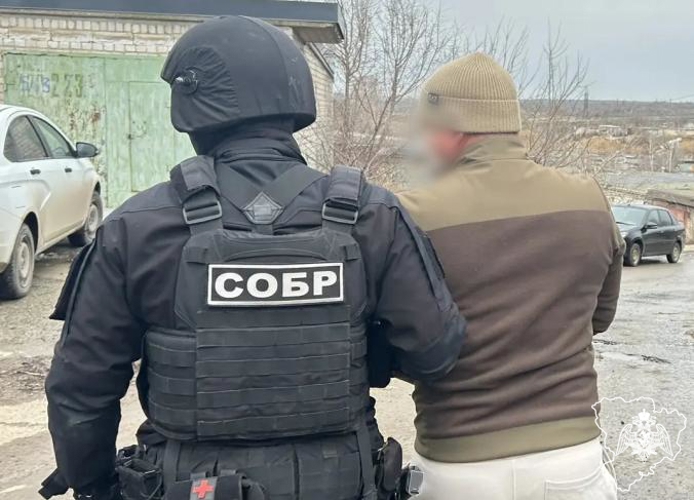 В Волгограде при силовой поддержке спецназа Росгвардии задержан подозреваемый в коррупционной схеме