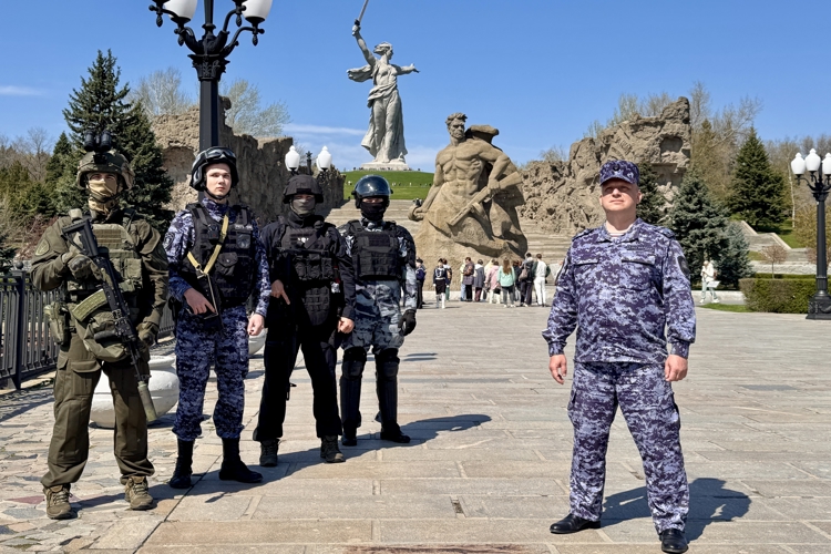 В городе-герое Волгограде росгвардейцы поддержали Всероссийскую акцию «От Камчатки до Калининграда» (Видео)